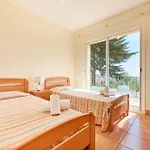 Franci -